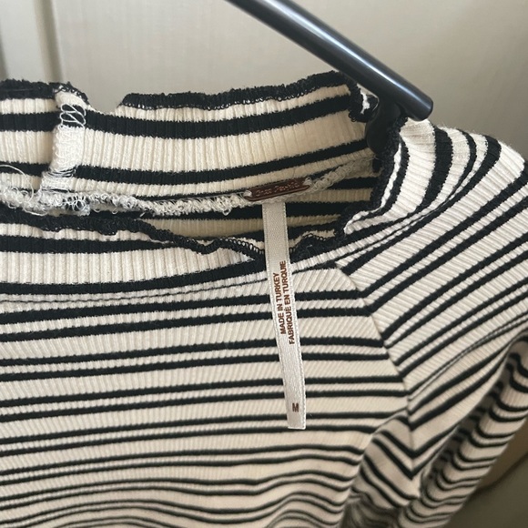 Free people open back top - Picture 3 of 3